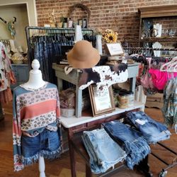 The Rusty Hinge Boutique