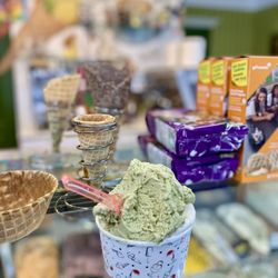 Gelato LaCarraia - Pistachio on Almond Medium Ice Cream Cup