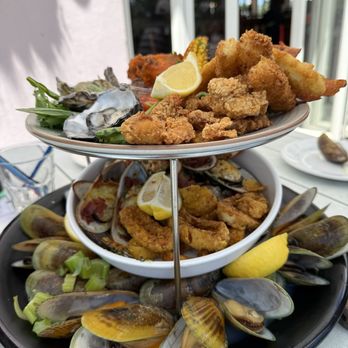 De Fontein - Waitemata seafood & mixed summer platter - Belgian Near Me - Mission Bay, AUK De Fontein - Waitemata seafood & mixed summer platter - Belgian Near Me - Mission Bay, AUK