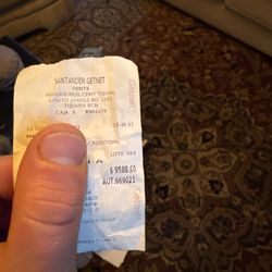Mariko Music Center - The guy working told me the price of the guitar that I was looking at and it was going to be roughly $150 US. This is over 550 US