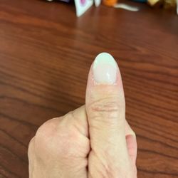 Des Peres Nail Spa - Half covered for french dip