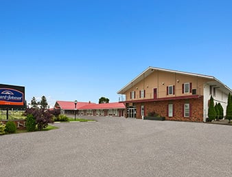 HOWARD JOHNSON RIDGETOWN - Updated February 2026 - 21198 Victoria Road ...
