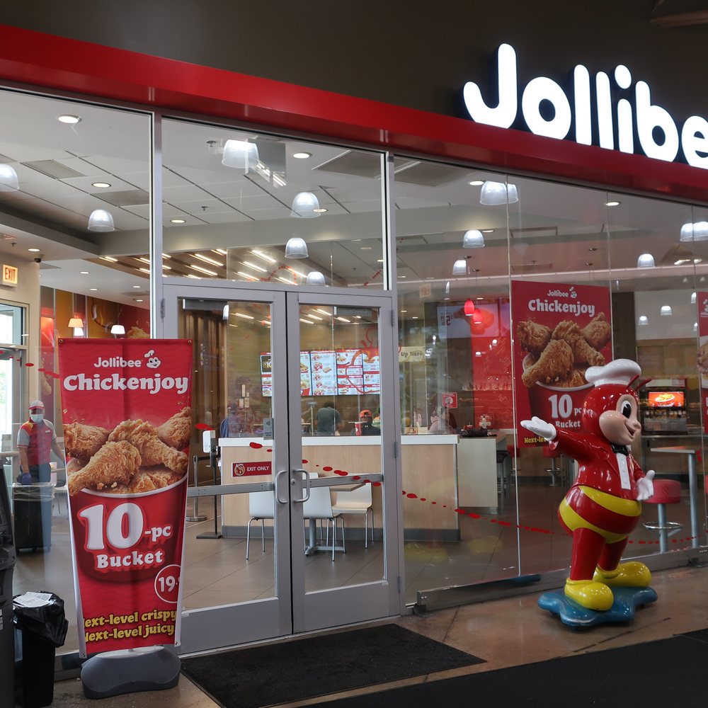 Jollibee - From the connected Seafood City Supermarket. - Fast Food Near Me - Chicago, Illinois