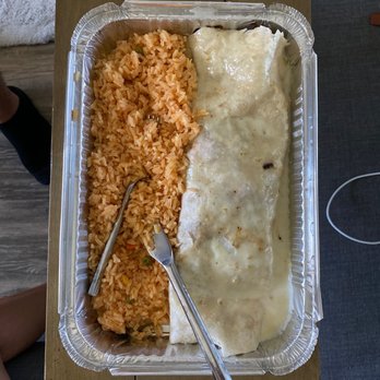 El Cerro Grande Mexican Restaurant - Burrito Cancun is friggin massive - Mexican Near Me - Wilmington, North Carolina El Cerro Grande Mexican Restaurant - Burrito Cancun is friggin massive - Mexican Near Me - Wilmington, North Carolina