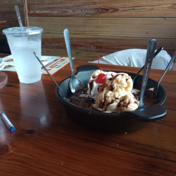 Miller's Ale House - Ghirardelli brownie sundae - Sports Bars Near Me - Lutz, Florida Miller's Ale House - Ghirardelli brownie sundae - Sports Bars Near Me - Lutz, Florida