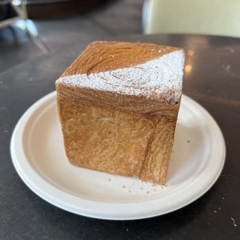 Le Deli Robuchon - Bakeries Near Me - London, XGL Le Deli Robuchon - Bakeries Near Me - London, XGL