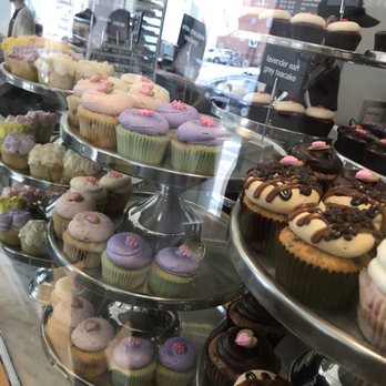 Georgetown Cupcake - Cupcakes Near Me - Washington, DC, District of Columbia