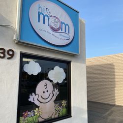 Hi Mom Ultrasounds - Front of store