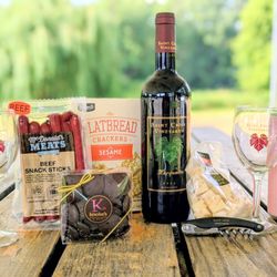 Saint Croix Vineyards - Picnic fixings for sale