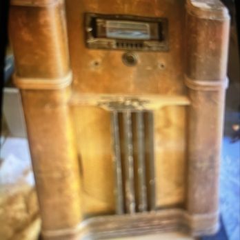 Vintage Paints & Plasters - Before 80 yrs old radio - Refinishing Services Near Me - Clovis, California Vintage Paints & Plasters - Before 80 yrs old radio - Refinishing Services Near Me - Clovis, California