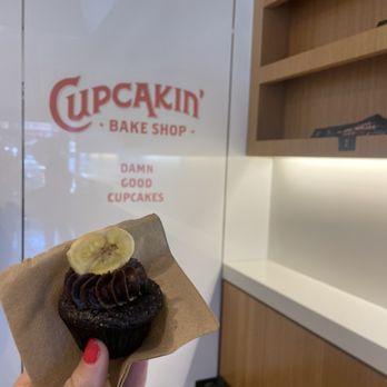 Cupcakin' Bake Shop - Vegan chocolate banana mini cupcake - Cupcakes Near Me - Oakland, California Cupcakin' Bake Shop - Vegan chocolate banana mini cupcake - Cupcakes Near Me - Oakland, California
