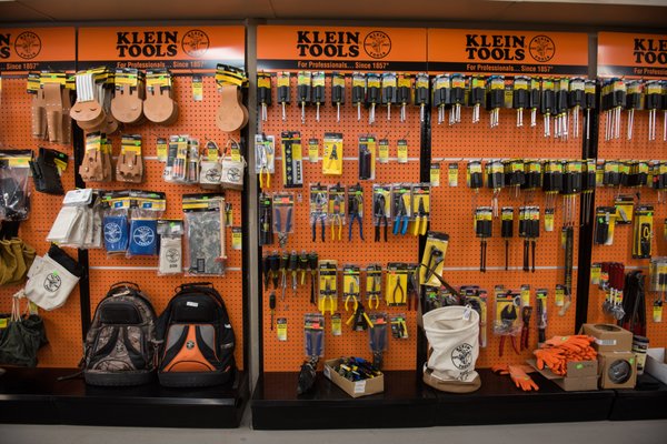 BJ GUN & PAWN - Updated January 2025 - 15 Photos - 700 Florida Ave SW