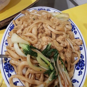 Shan Dong - Chicken chow mein with hand pulled noodles - Chinese Near Me - Oakland, California