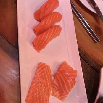Hooked - Sushi Bars Near Me - Avon, Colorado