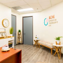 KM Speech Therapy - Families are welcomed into a bright, calming office entrance that feels warm, inviting, and child-friendly from the moment they arrive.