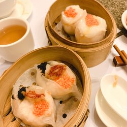 譽滿坊