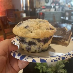 Tricky bar (back), Blueberry muffin (front Tricky bar (back), Blueberry muffin (front