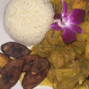 TriniJam BK - Curry chicken, white rice & plantain - Trinidadian Near Me - Brooklyn, New York