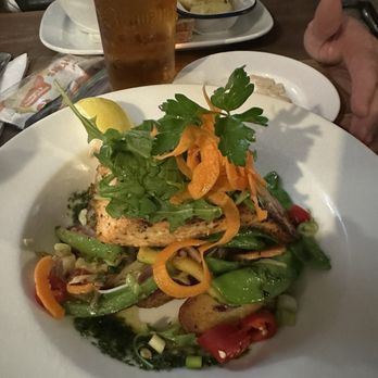 The Quays Irish Restaurant - Irish salmon with veggies and potatoes - Irish Near Me - Dublin, D