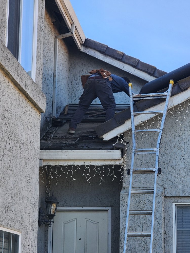 Slide of Elite Roof Repair