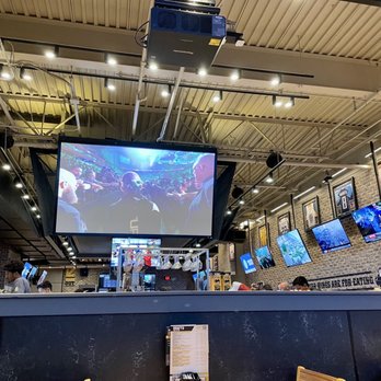 Buffalo Wild Wings - Tv displays - Sports Bars Near Me - Kaneohe, Hawaii Buffalo Wild Wings - Tv displays - Sports Bars Near Me - Kaneohe, Hawaii