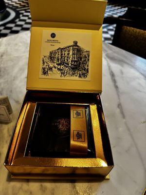 Café Bristol by null