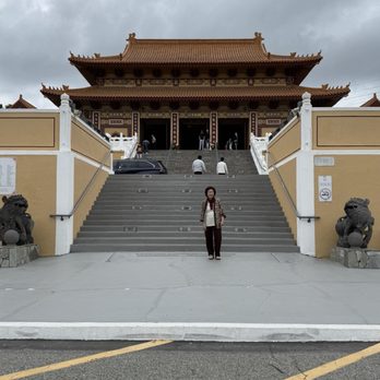 Hsi Lai Temple - Buddhist Temples Near Me - Hacienda Heights, California