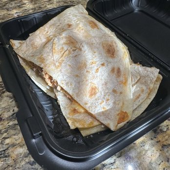 El Forastero - Chicken Quesadilla - good sized, cheesy, crispy, but we flund the meat a bit over seasoned (4 stars) - Mexican Near Me - San Ramon, California