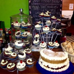 Giro's Cafe - Cupcakes and sweet things at Giros (image courtesy of Giros Cafe FB page). - cupcakes, interior, dessert - Vegan Near Me - Belfast, BFS