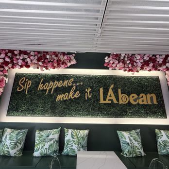 LA bean - Interior - Vietnamese Near Me - Bellevue, Washington