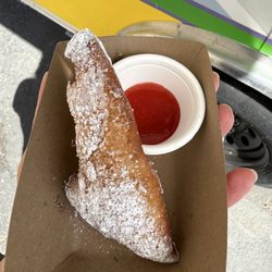 Peregrine Cafe - Beignet