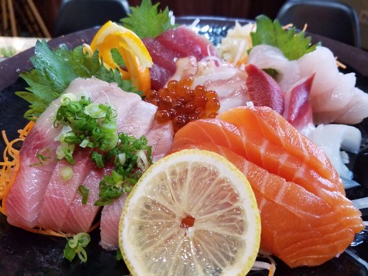 Budi's Sushi by null