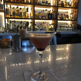 Hugo's Invitados - Smoked Hemingway - Seafood Near Me - Irving, Texas