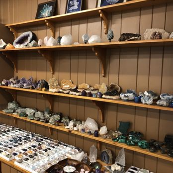 Willis Rock Shop - Jewelry Near Me - Bar Harbor, Maine Willis Rock Shop - Jewelry Near Me - Bar Harbor, Maine