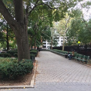 Stuyvesant Square - Dog Parks Near Me - New York, New York