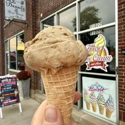 House of Ice Cream & More - Espresso with crushed beans inside on a sugar cone