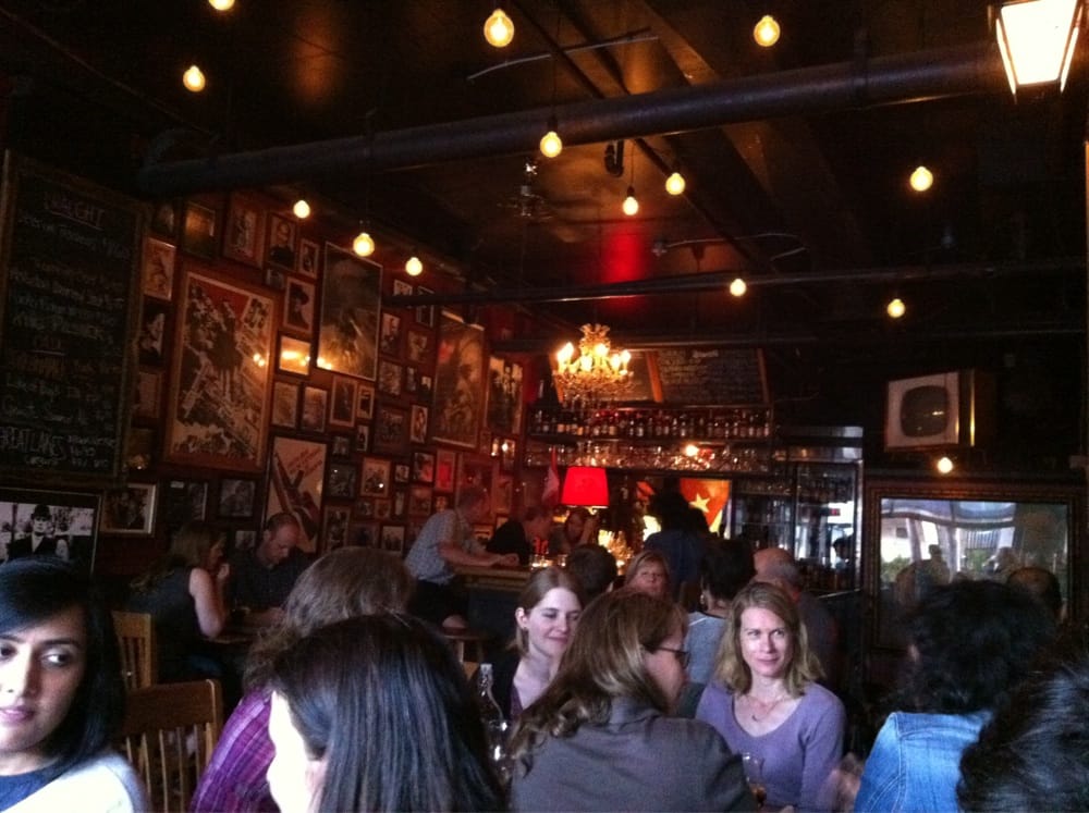 Castro's Lounge Image