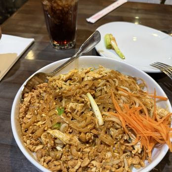 Sweetee Thai Cafe - Thai Near Me - Artesia, California Sweetee Thai Cafe - Thai Near Me - Artesia, California
