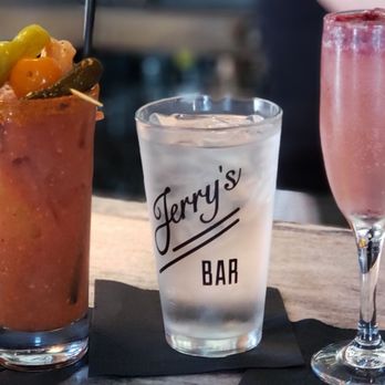Jerry's Bar - Cocktail Bars Near Me - Philadelphia, Pennsylvania