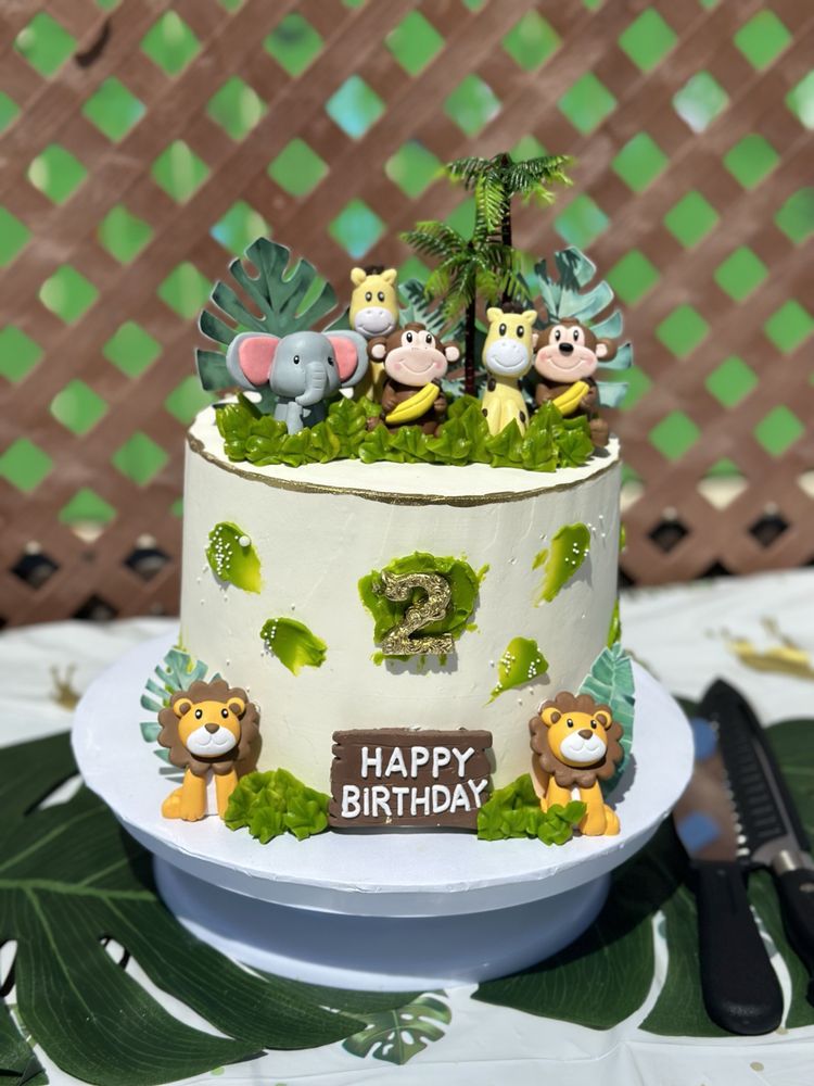 Gisella's Sweet Treats Logo