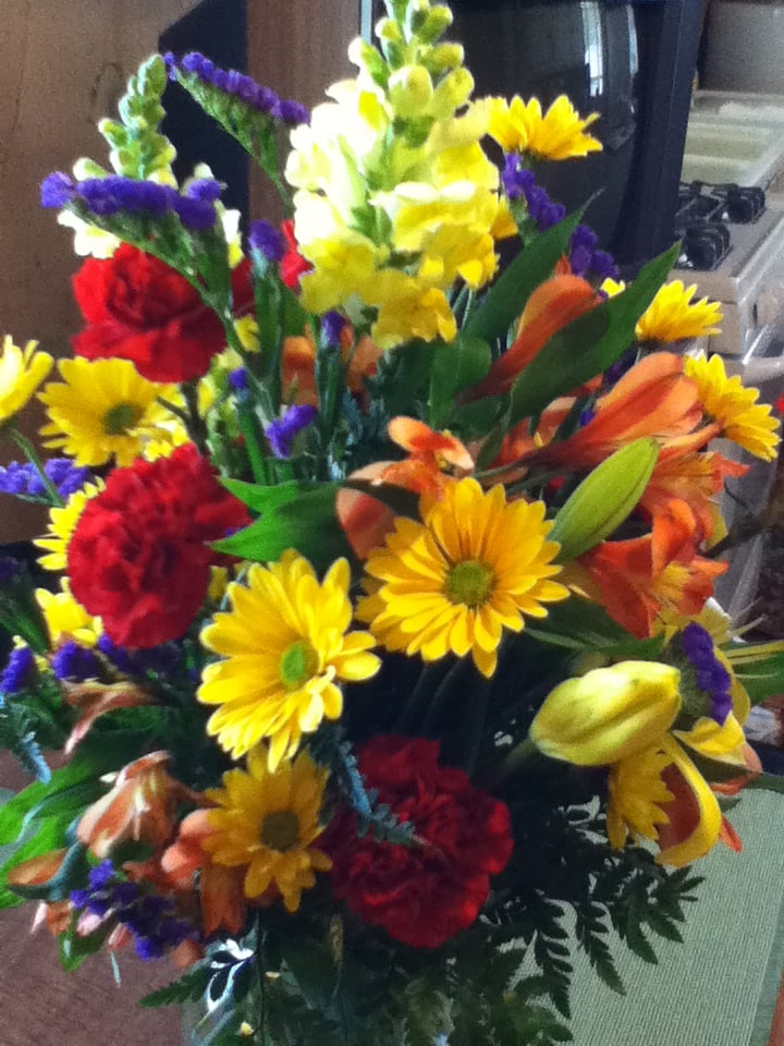 HOLLEY’S FLOWER & GIFT SHOP Updated September 2024 116 Whitfield St