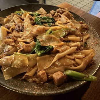 Siam Station - N2 Pad See Ew with Beef - Thai Near Me - Milpitas, California Siam Station - N2 Pad See Ew with Beef - Thai Near Me - Milpitas, California