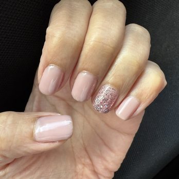 Loma Spa - Japanese gel with ombre glitter. Strengthened my broken nail while maintaining natural nail health. - Nail Salons Near Me - Cupertino, California
