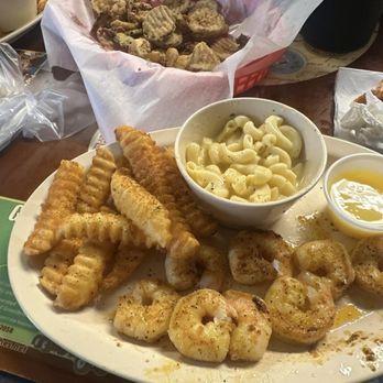 Fawn & Jeff’s Kitchen - Grilled shrimp and crinkle fries with mac and cheese - Salad Near Me - Quitman, Arkansas