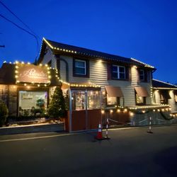 Pimaan Thai Restaurant - Outside