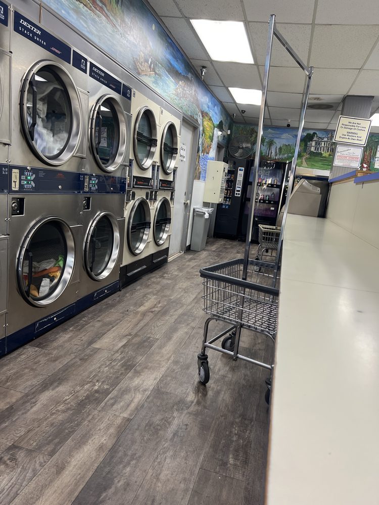 NORTHGATE LAUNDERLAND Updated October 2024 14 Reviews 3274