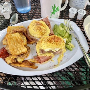 Pantry Restaurant - Eggs Benedict Bella with avocado & home fries - American Near Me - Green Mountain Falls, Colorado Pantry Restaurant - Eggs Benedict Bella with avocado & home fries - American Near Me - Green Mountain Falls, Colorado