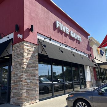 Five Guys - Burgers Near Me - Harvey, Louisiana