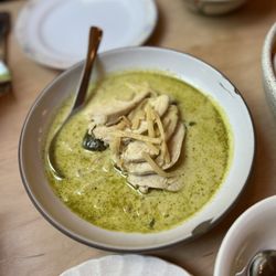 Paadee - Green curry w/ chicken