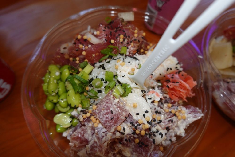 Pono Hawaiian Style Deli Logo